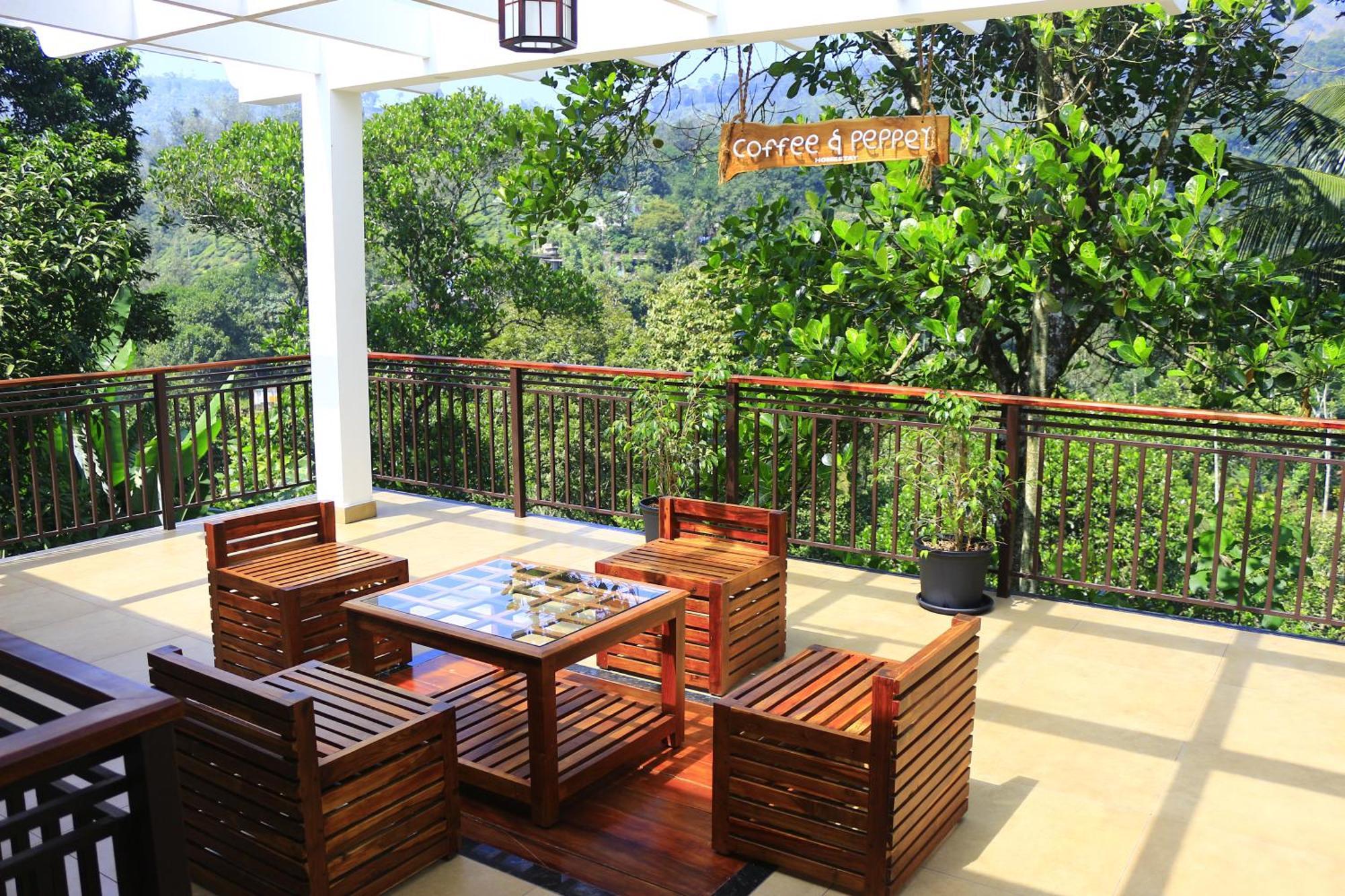 Coffee And Pepper Plantation Homestay Thekkady Eksteriør billede